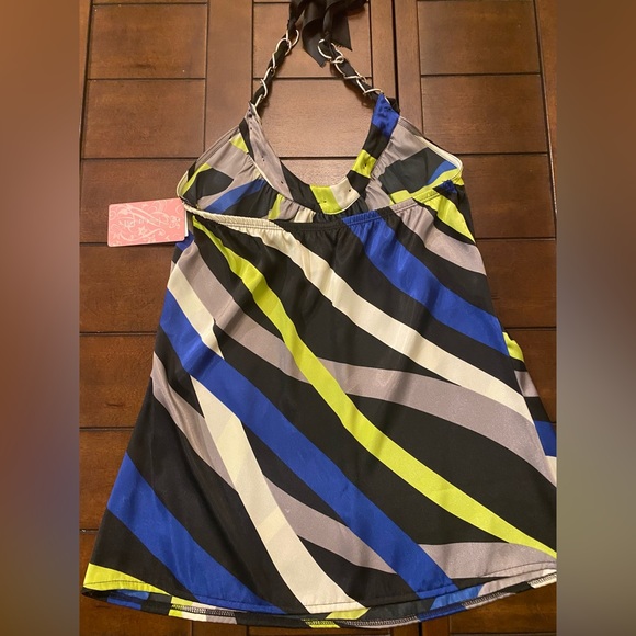 Halter top size medium NWT Fleurish - Picture 3 of 7